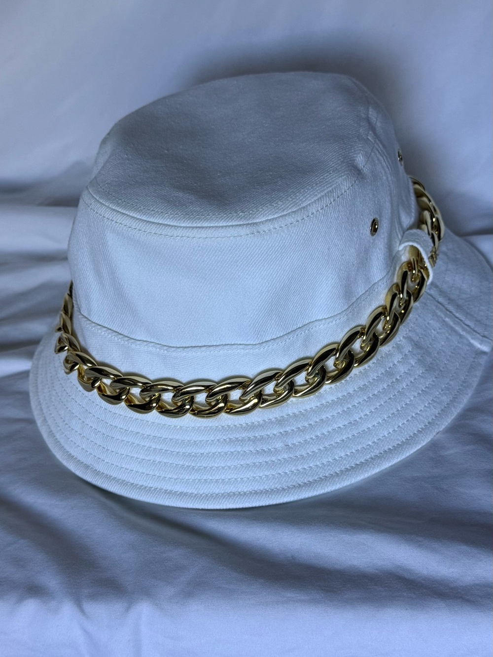 Michael Kors White Bucket Hat with Bold Gold Chain